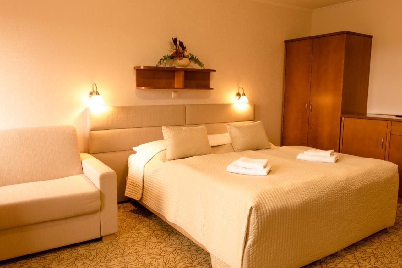 Hotel Vitkova Hora - Veitsberg Карловы Вары Экстерьер фото