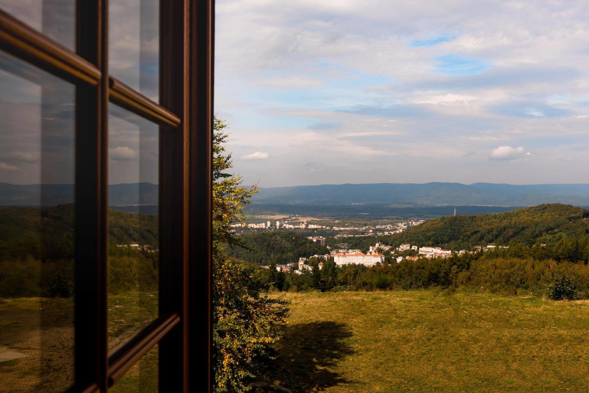 Hotel Vitkova Hora - Veitsberg Карловы Вары Экстерьер фото